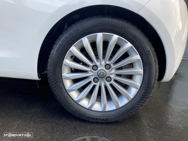 Opel Adam 1.2 Glam - 11