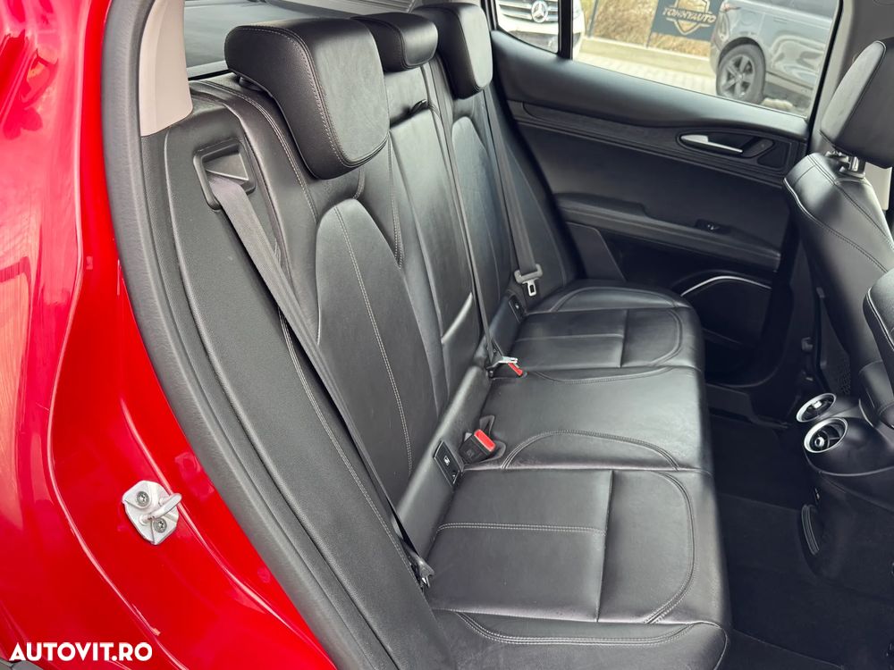 Alfa Romeo Stelvio 2.2 16V AT8 Q4 Lusso Ti - 25