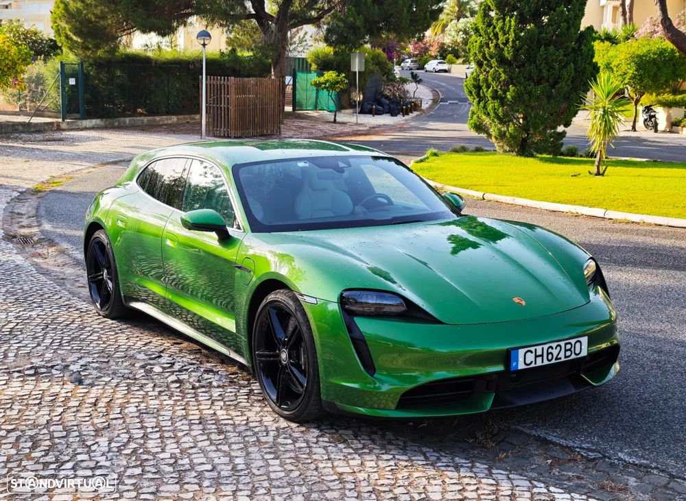 Porsche Taycan Sport Turismo Turbo - 10