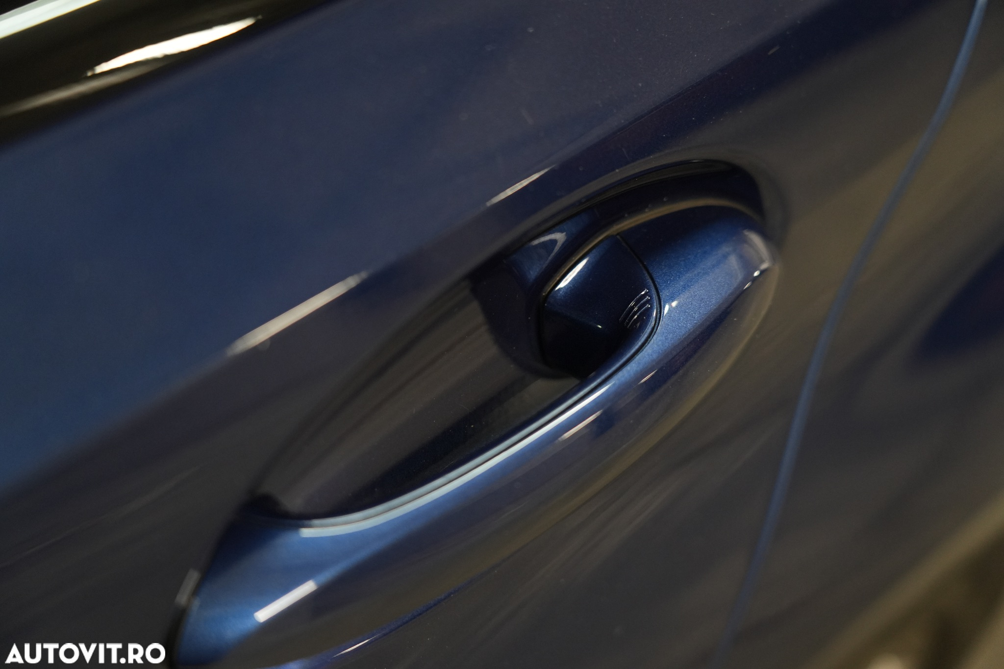 BMW Seria 3 330e AT PHEV - 34