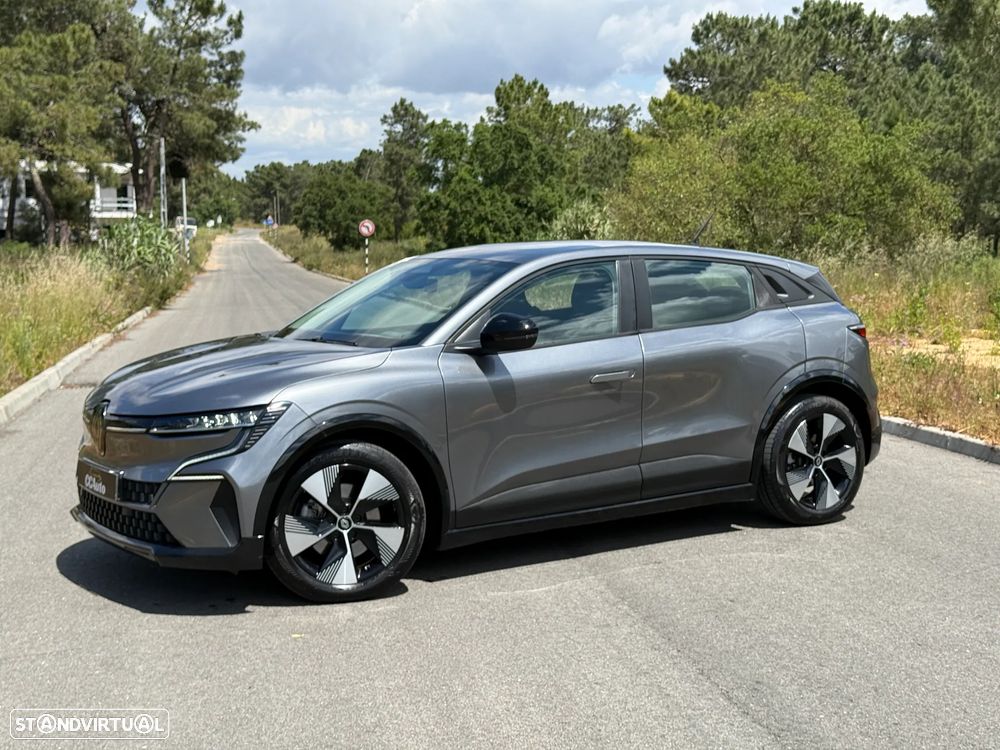 Renault Mégane E-Tech - 2