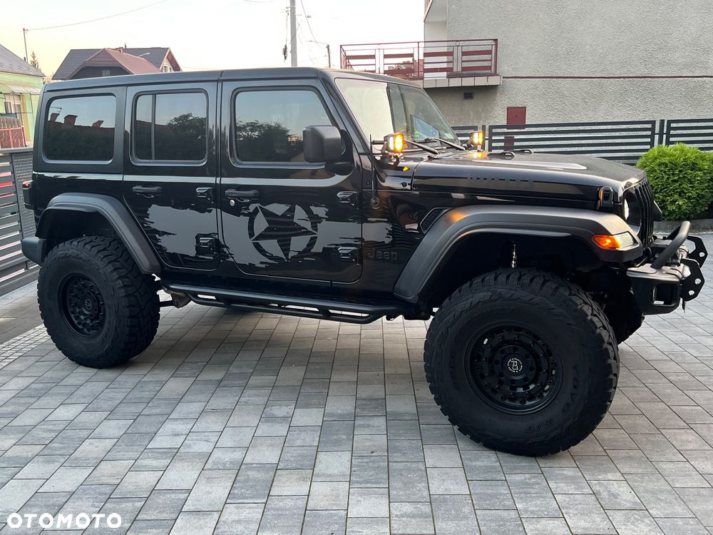 Jeep Wrangler - 12