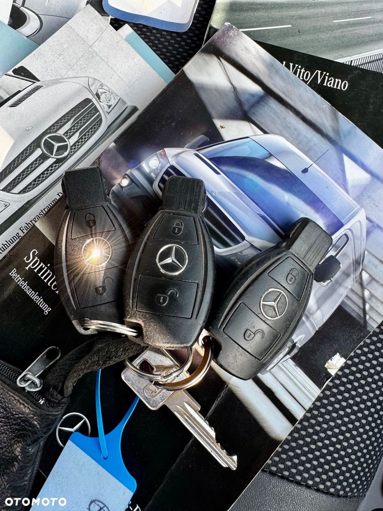 Mercedes-Benz Sprinter - 38