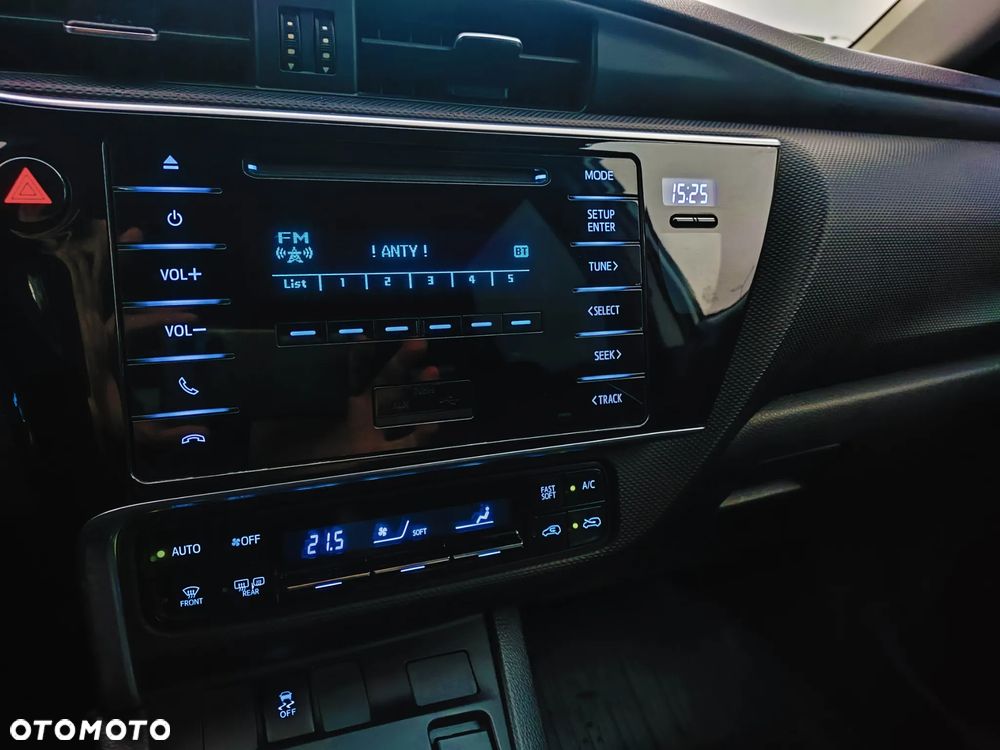 Toyota Auris - 15
