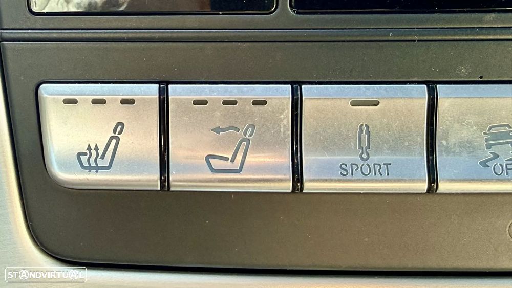 Mercedes-Benz SLK 200 (BlueEFFICIENCY) 7G-TRONIC - 29