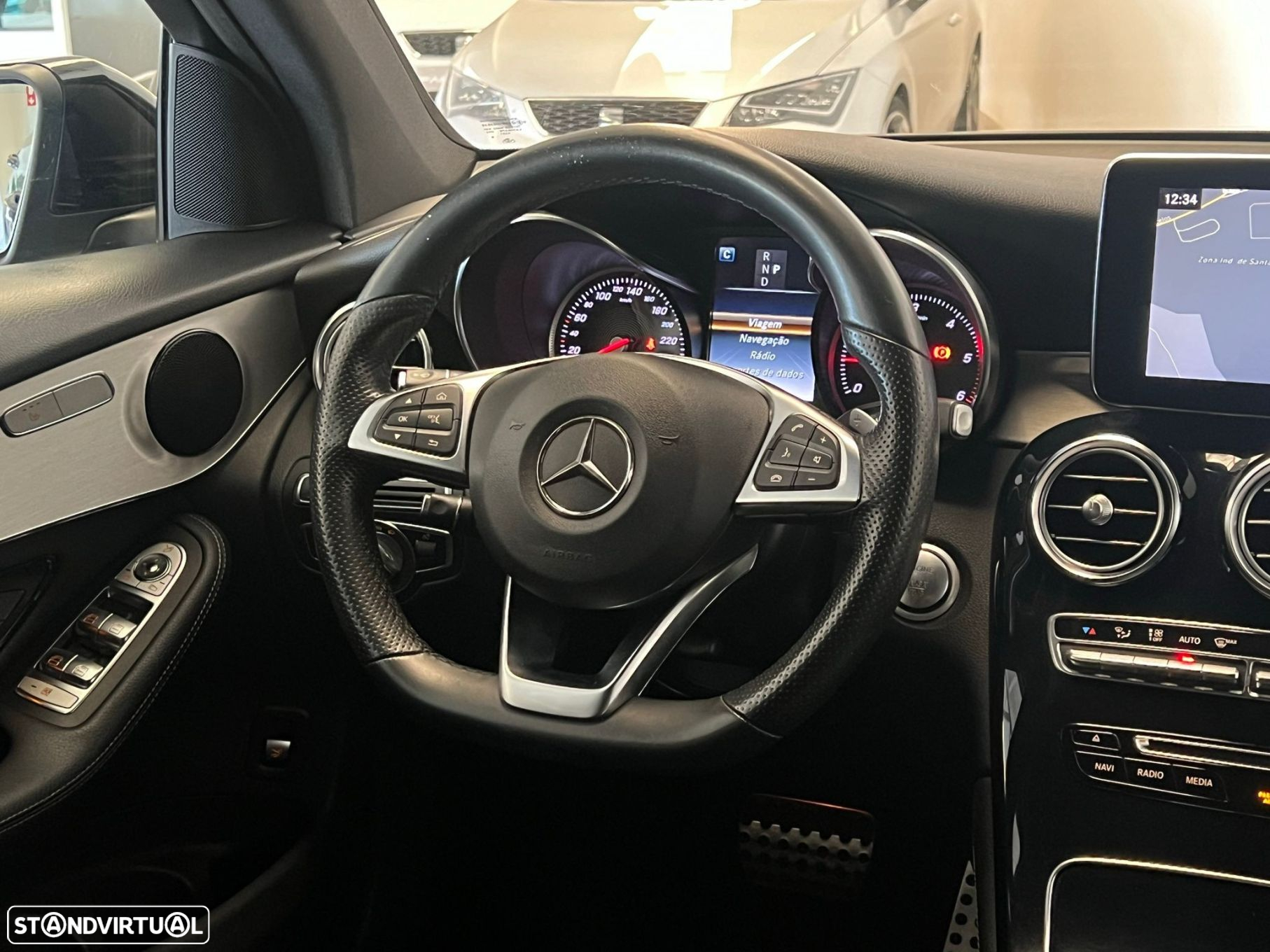 Mercedes-Benz GLC 250 d AMG Line 4-Matic - 36