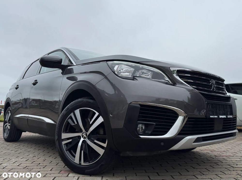 Peugeot 5008 - 8