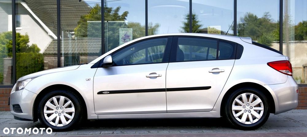 Chevrolet Cruze 1.6 LT+ - 19