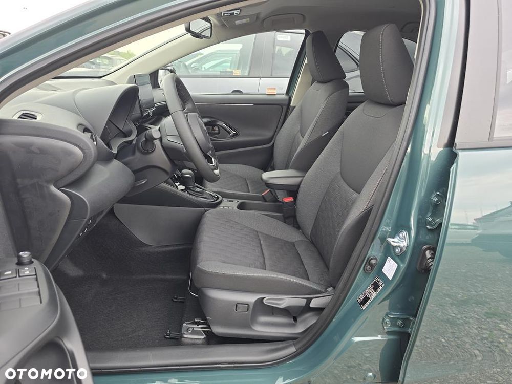 Toyota Yaris Hybrid 1.5 Style - 13
