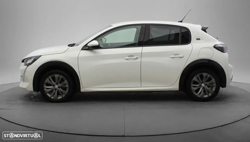 Peugeot e-208 Allure - 8