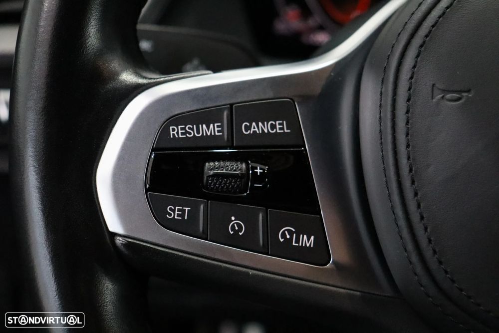 BMW 116 d Pack Desportivo M Auto - 17