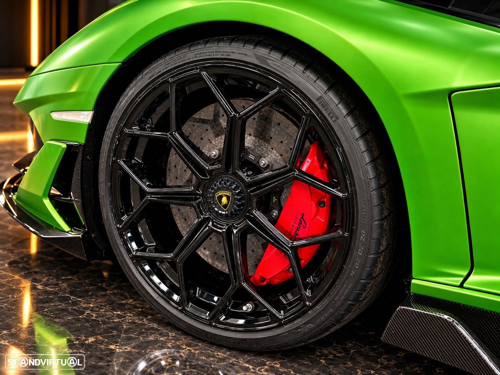 Lamborghini Aventador SVJ - 10