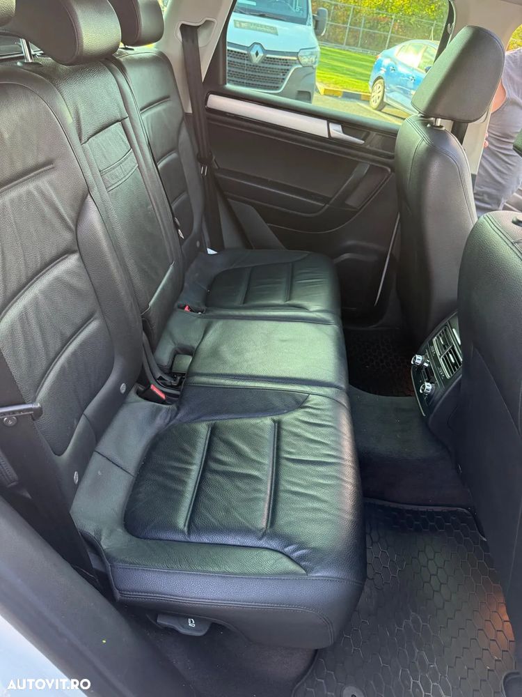 Volkswagen Touareg 3.0 V6 TDI BMT - 9