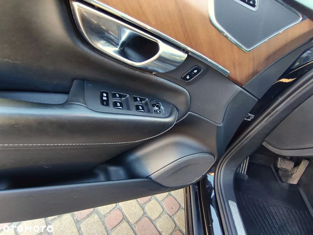 Volvo XC 90 D5 AWD Inscription 7os - 15