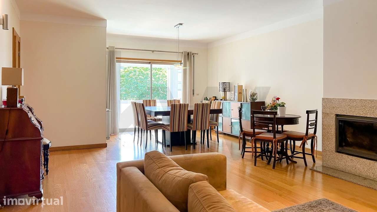 Apartamento T4 com Terraço e Box Fechada para 2 carros, Cidade da Maia - Grande imagem: 4/29