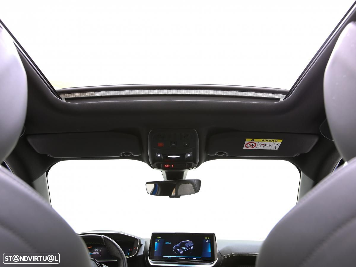 Peugeot e-2008 50 kWh GT - 13