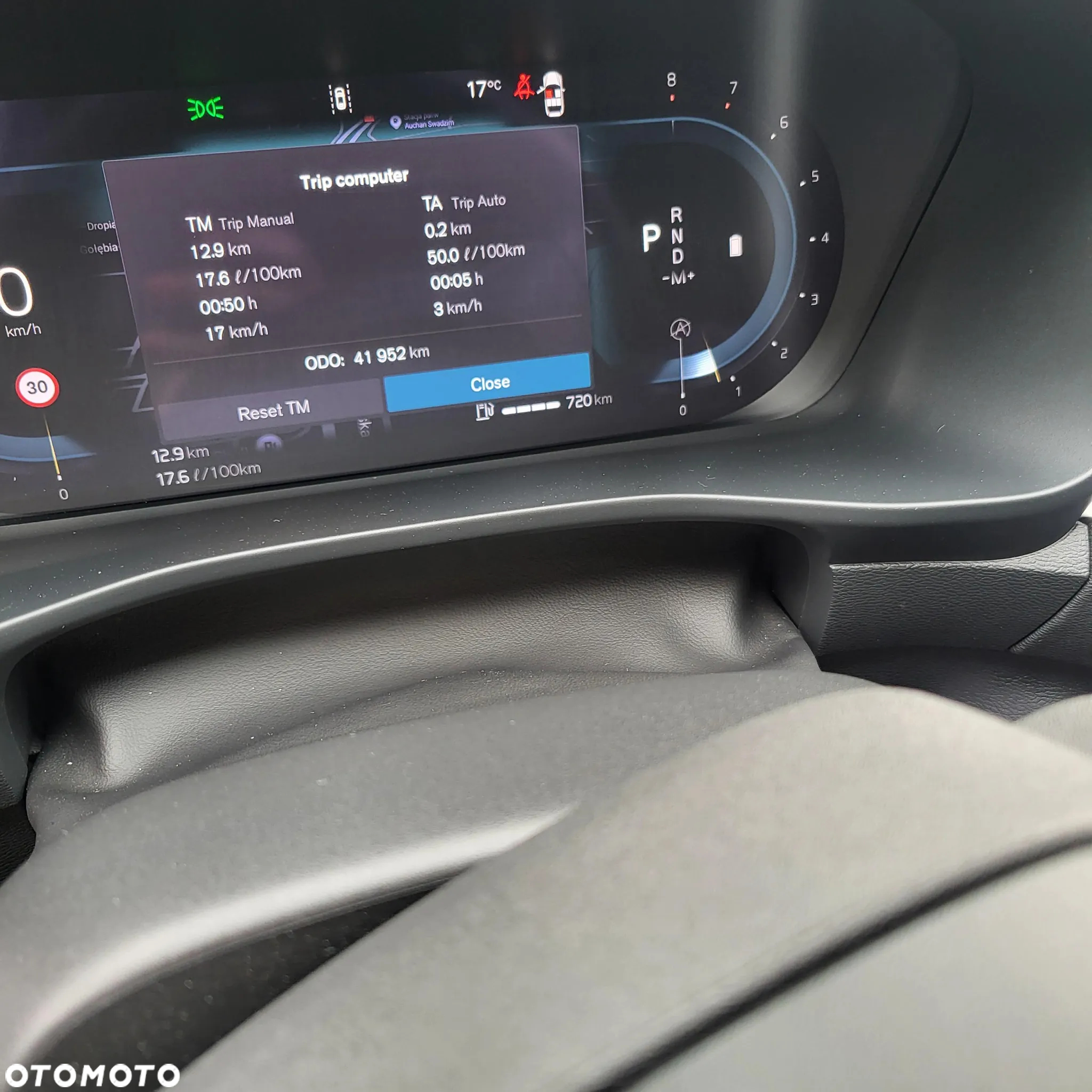 Volvo XC 40 B3 Plus Dark - 14