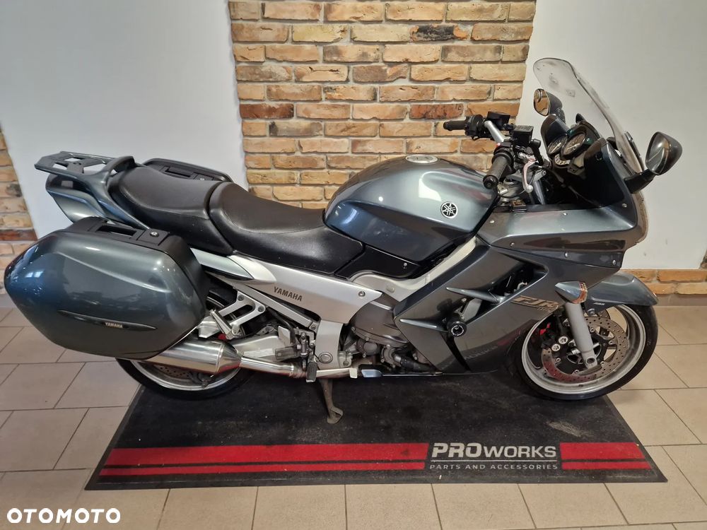 Yamaha FJR - 3