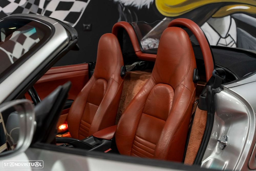 Porsche Boxster 2.5 - 17