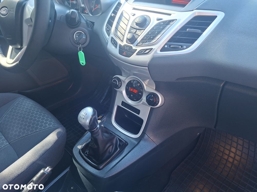 Ford Fiesta 1.25 Ambiente - 10