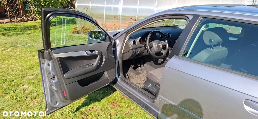 Audi A3 Sportback 2.0 TDI Ambiente - 18