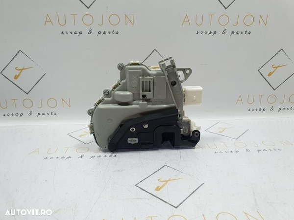 Broasca usa stanga AUDI A6 IV Avant 4G5, C7, 4GD 2011 - 2018 3.0 TDI CTCB, CZVD 8J1837015C