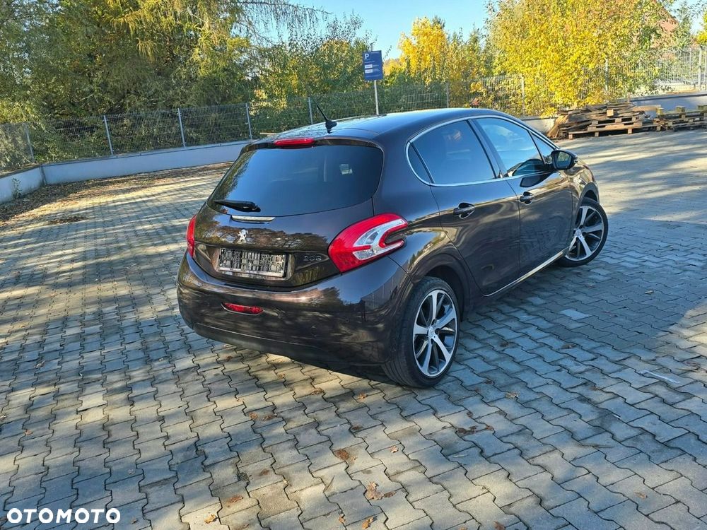 Peugeot 208 2013
