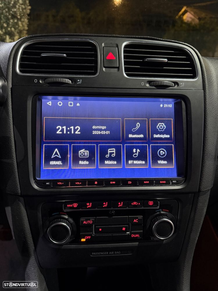 VW Golf 2.0 TDi Confortline - 12