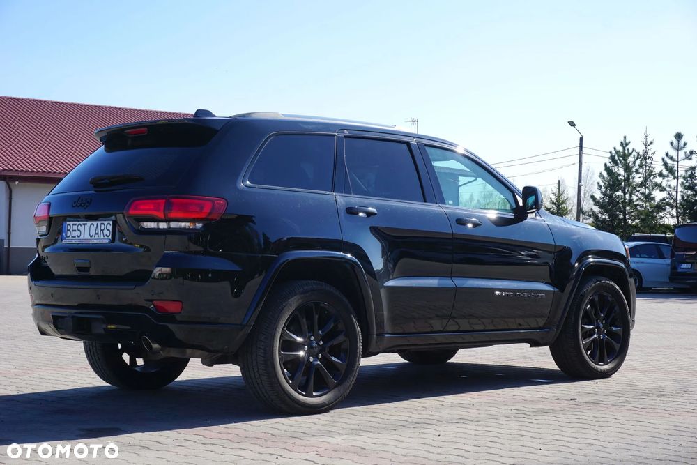 Jeep Grand Cherokee - 8