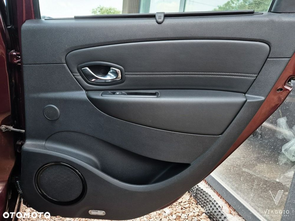 Renault Grand Scenic - 30