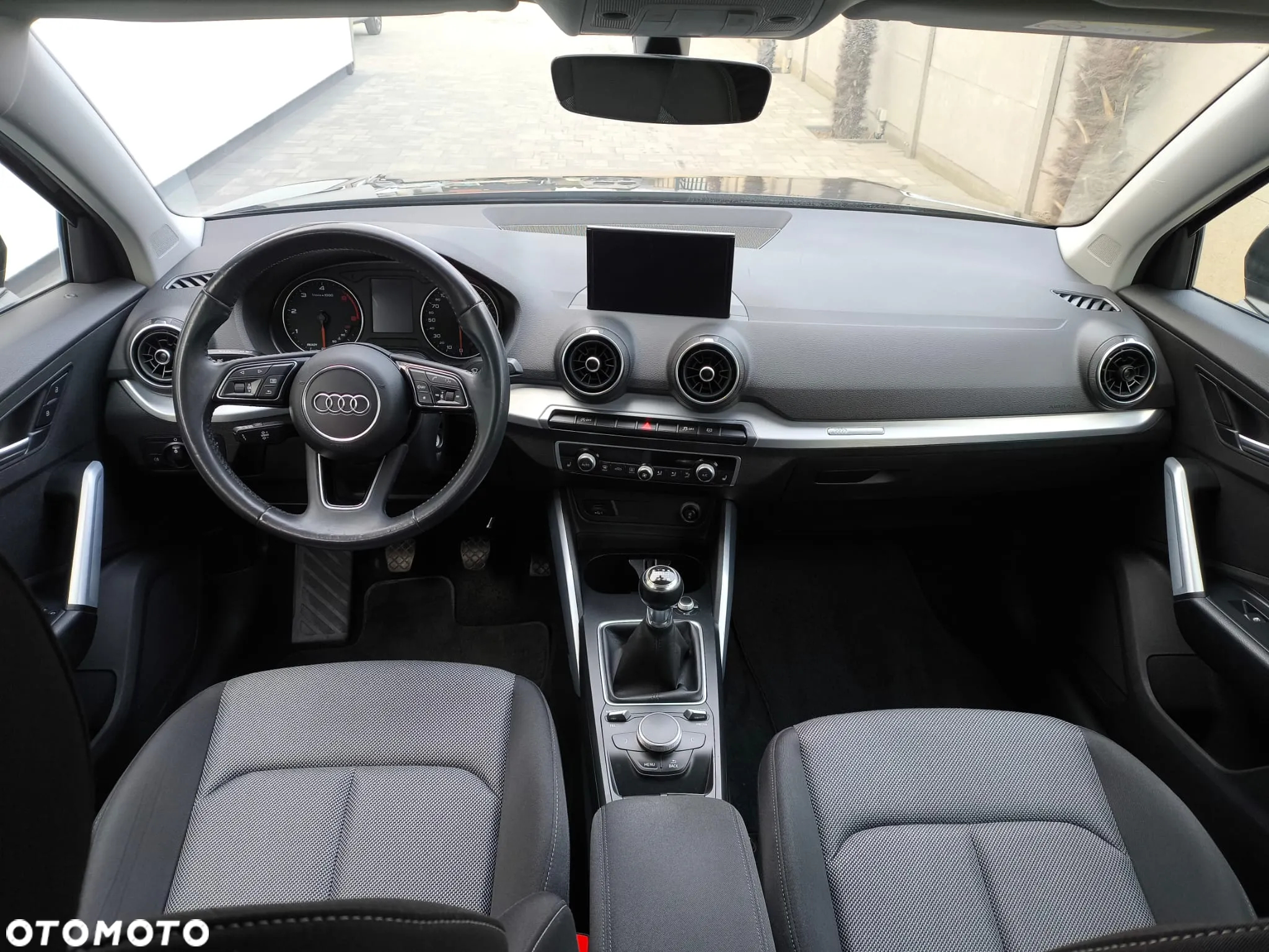 Audi Q2 30 TDI - 19