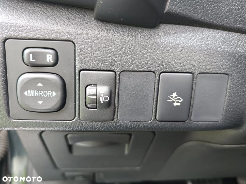 Toyota Auris - 22