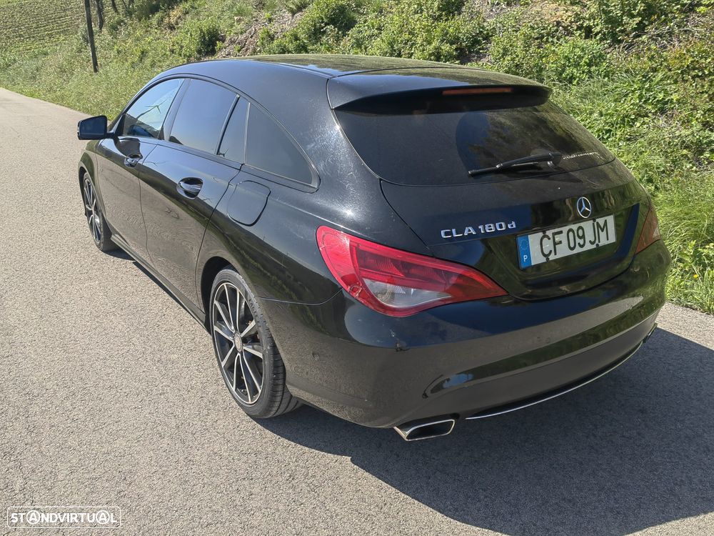 Mercedes-Benz CLA 180 d BlueEFFICIENCY Edition - 3