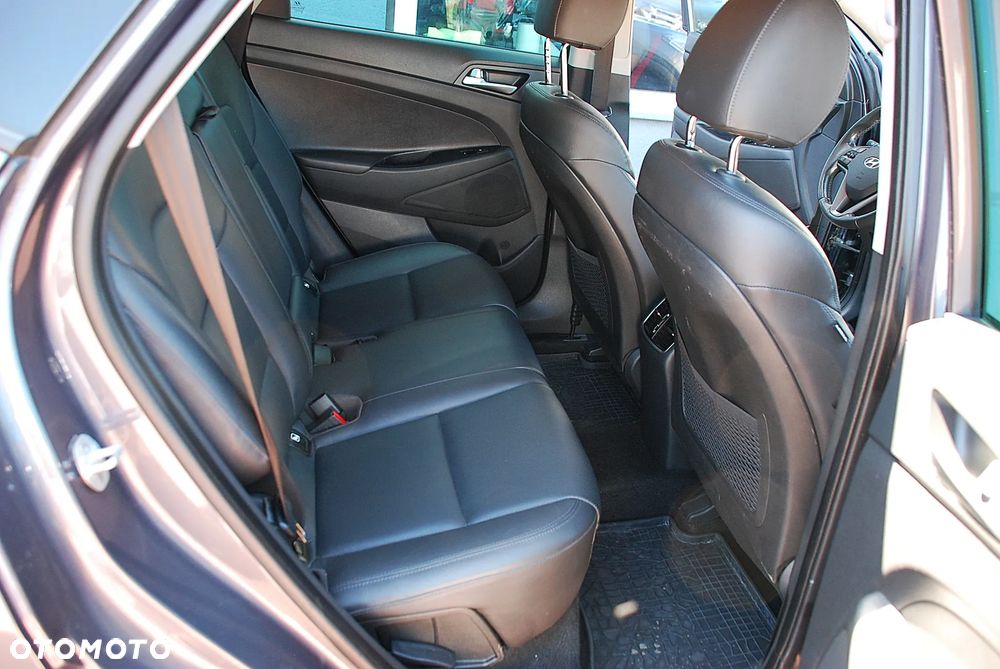 Hyundai Tucson blue 1.7 CRDi 2WD Style - 29