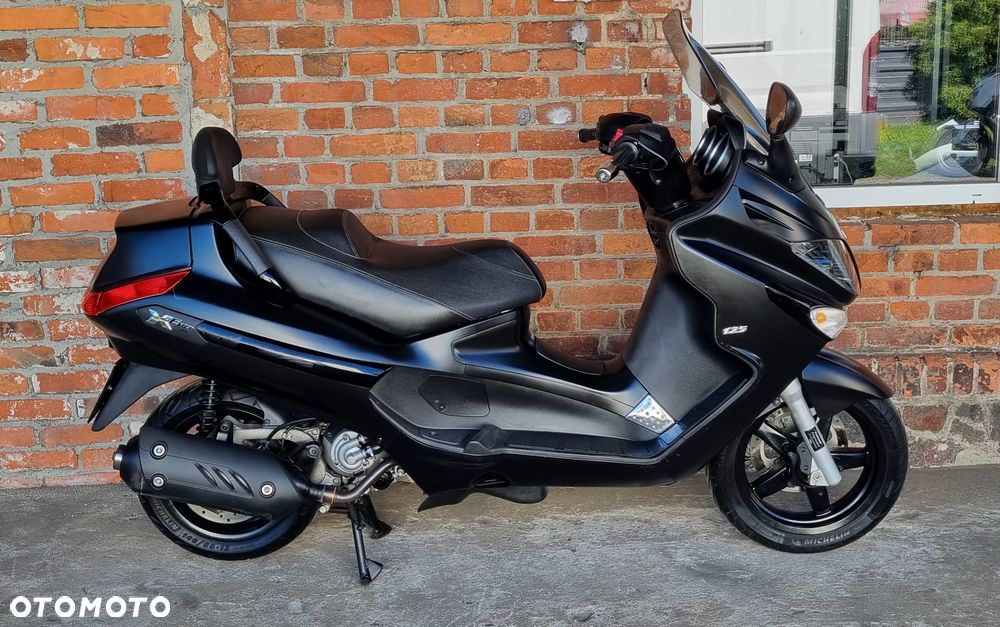 Piaggio Xevo - 4