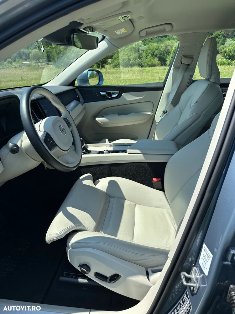 Volvo XC 60 D4 Momentum Pro - 13