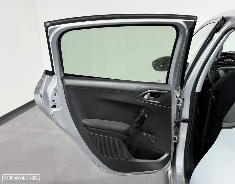 Peugeot 208 1.2 PureTech Style - 37