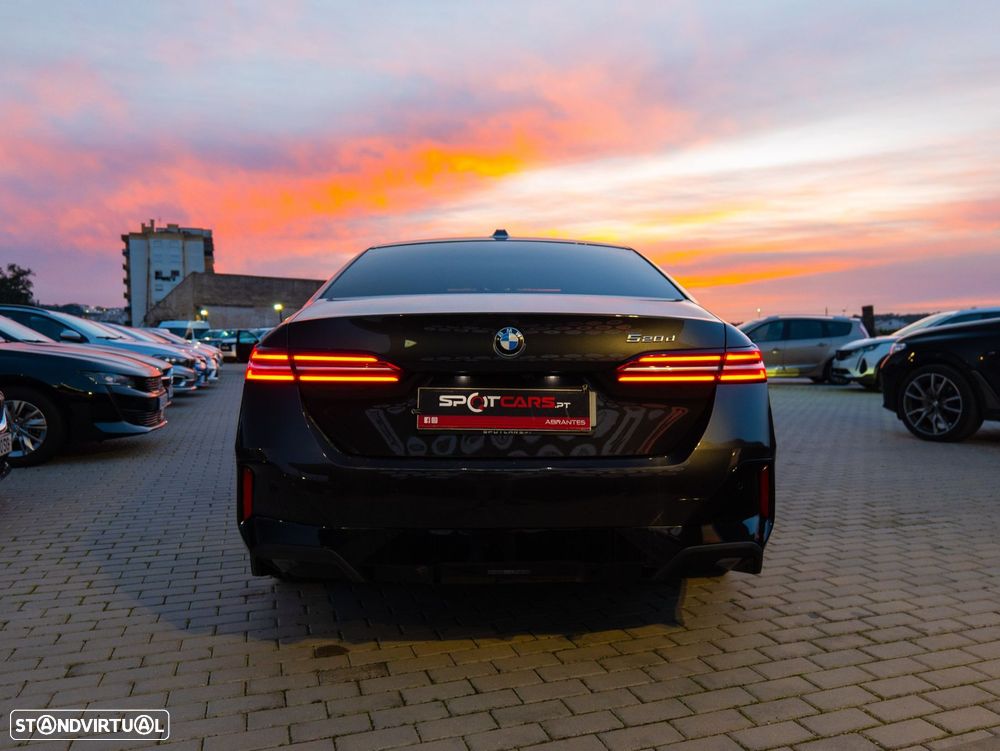 BMW 520 d Pack Desportivo M - 5