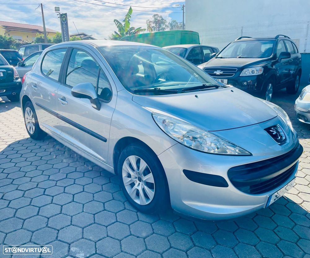 Peugeot 207 1.4 16V Active - 2