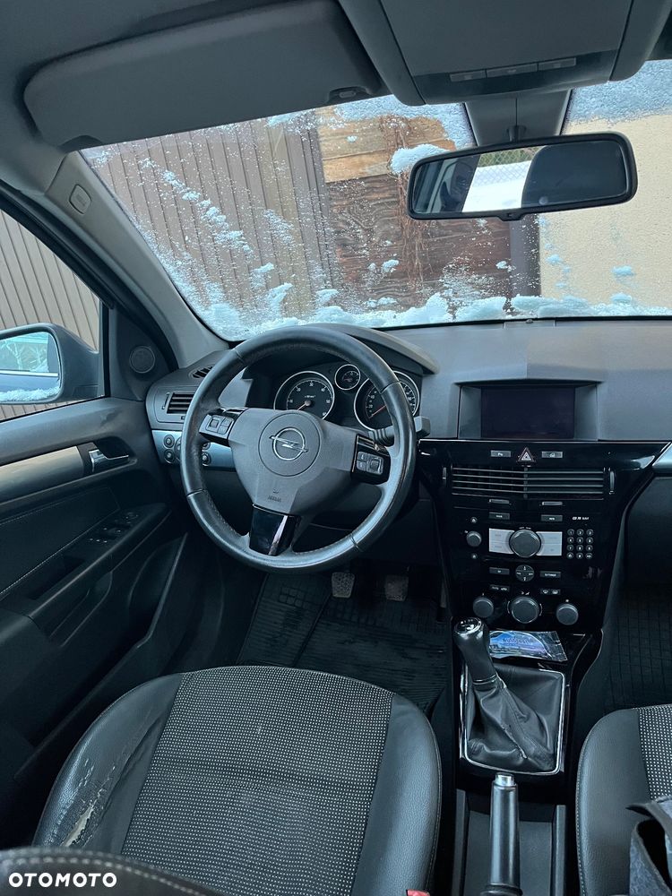 Opel Astra 1.7 CDTI DPF - 12