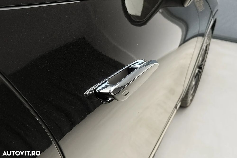 MERCEDES-BENZ EQS 2023 — imagine 9