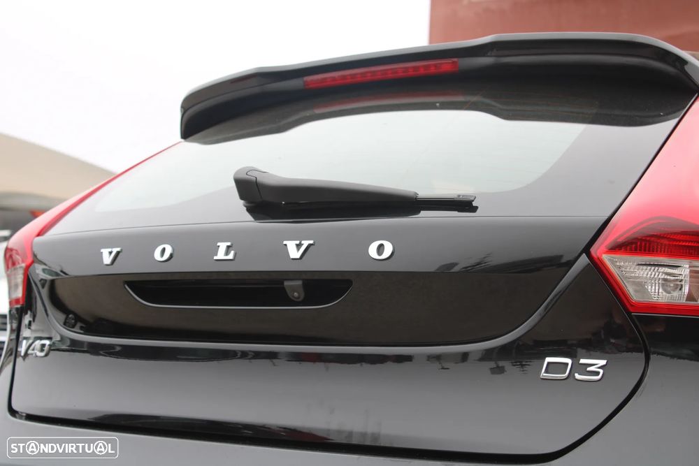 Volvo V40 2.0 D3 Momentum - 13