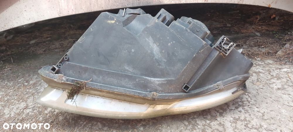 .  PRZOD PRZEDNIA LAMPA LEWA AUDI A4 B7 - 5