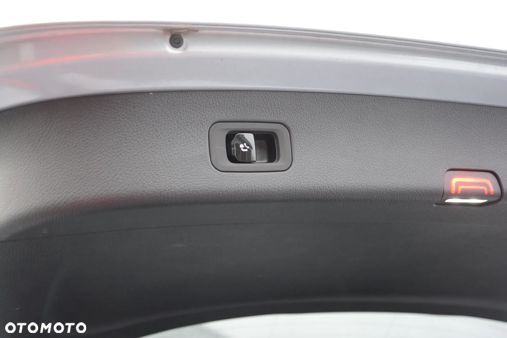 Mercedes-Benz GLC 220 d mHEV 4-Matic AMG Line - 32