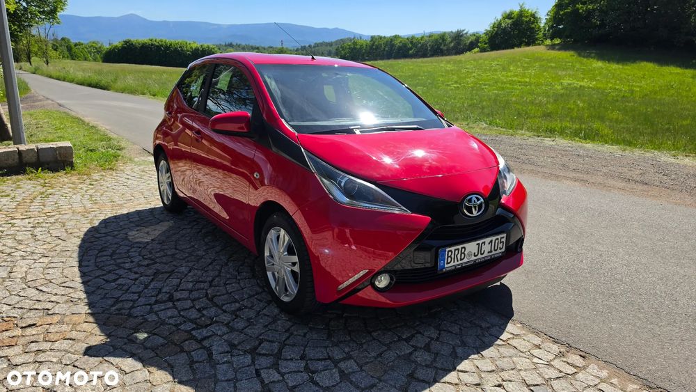 Toyota Aygo x-play touch - 5