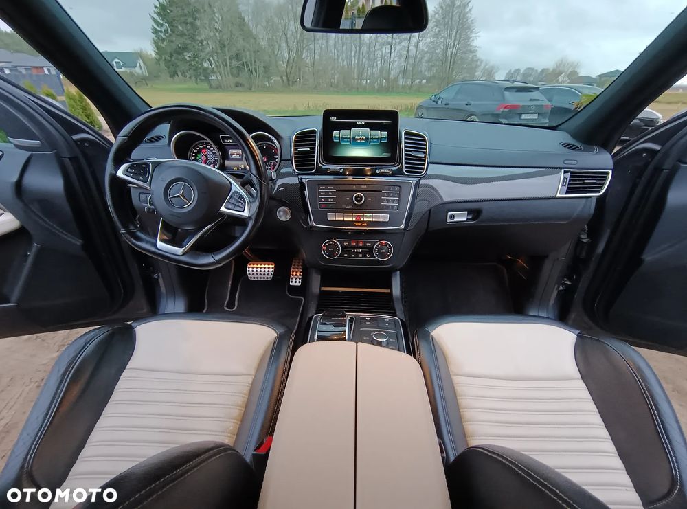 Mercedes-Benz GLE - 12