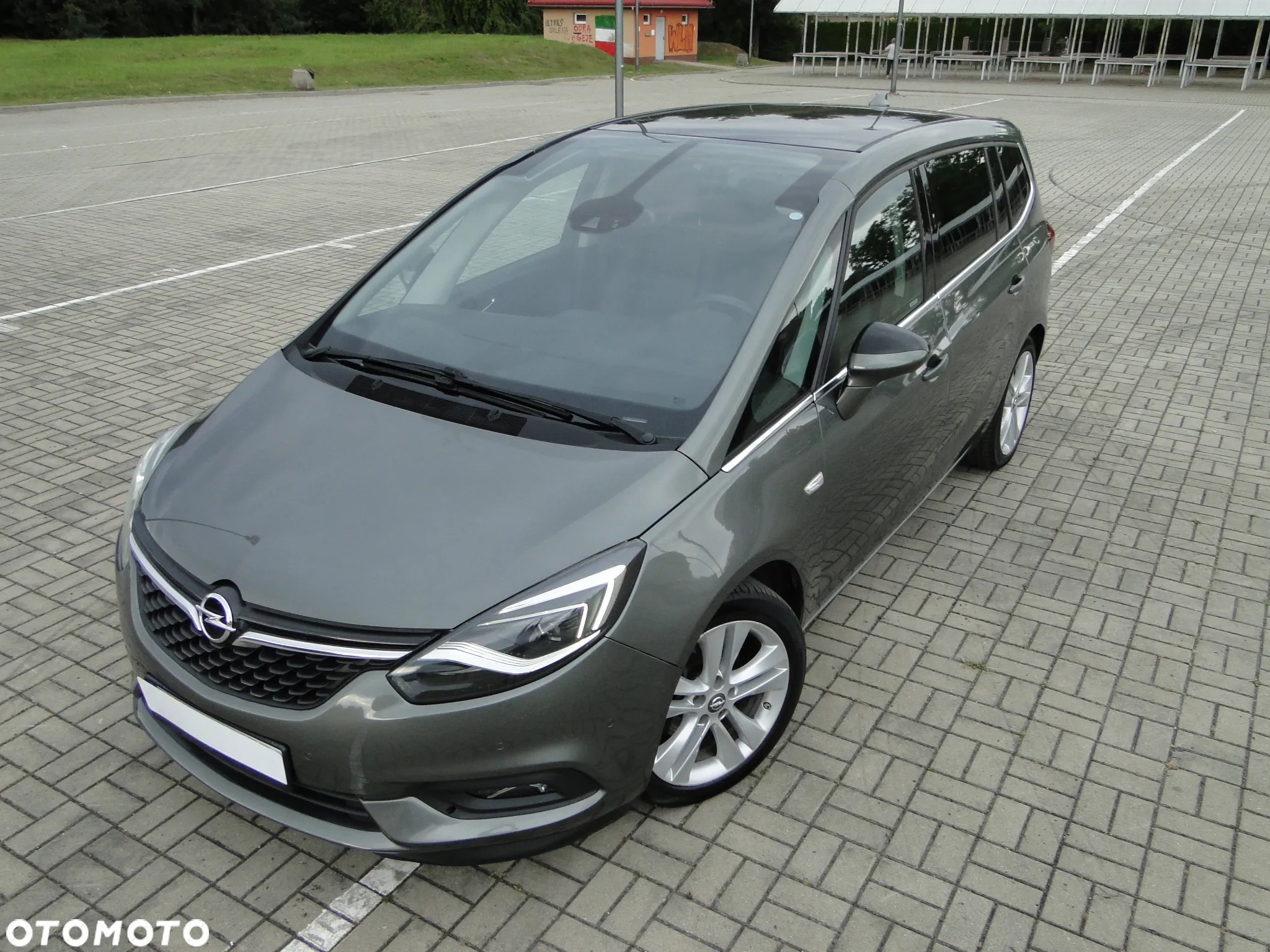 Opel Zafira 1.4 T Cosmo - 2