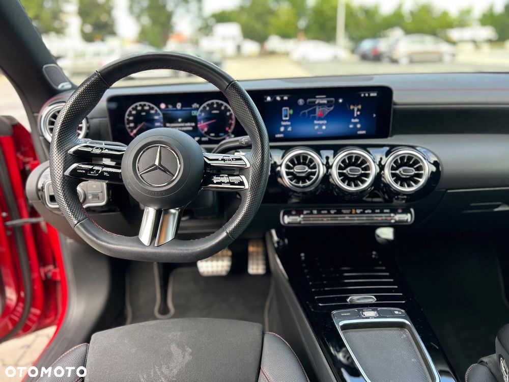 Mercedes-Benz CLA 220 4-Matic AMG Line 7G-DCT - 6