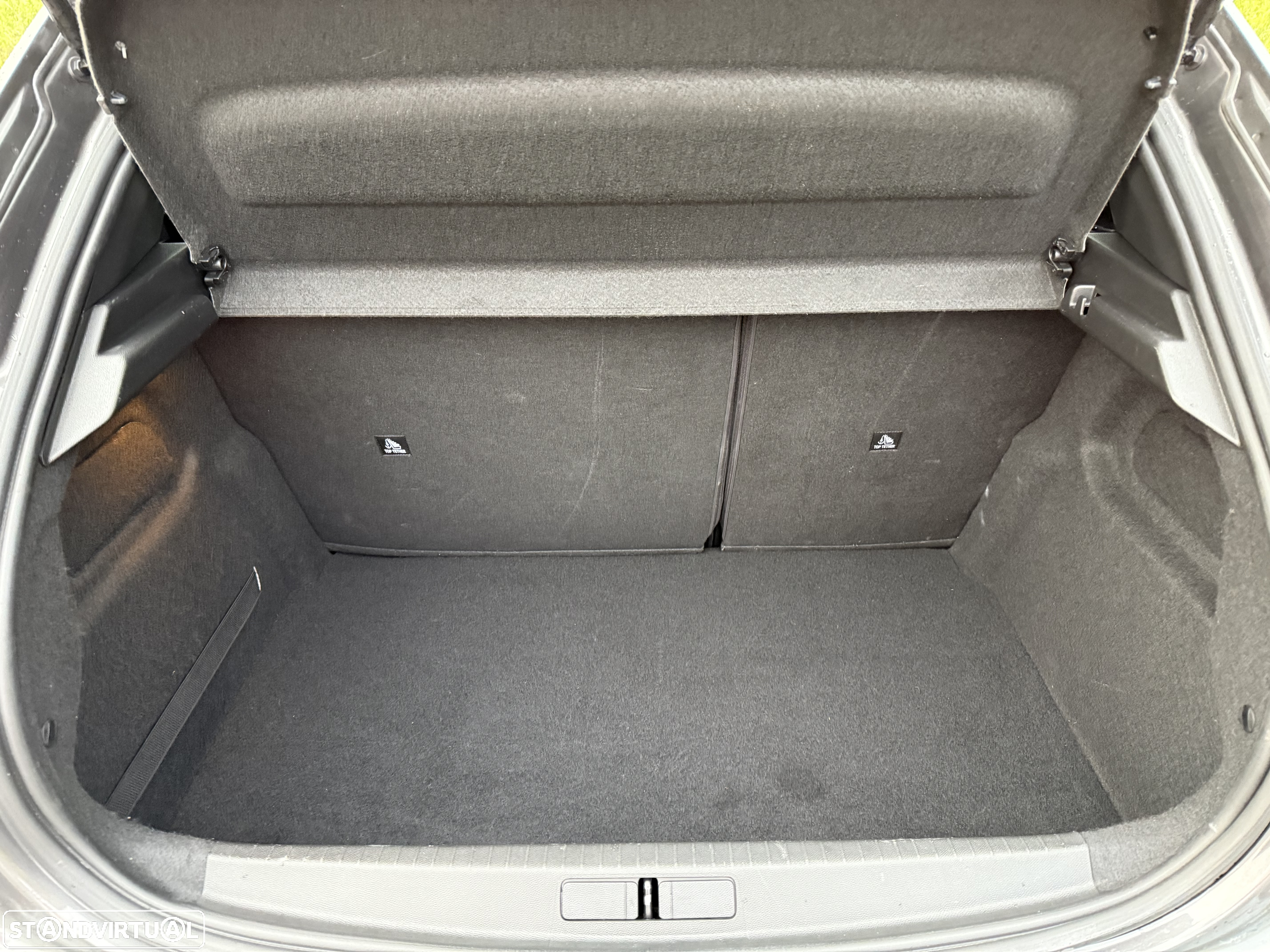 Peugeot 208 PureTech 100 Allure Pack - 11
