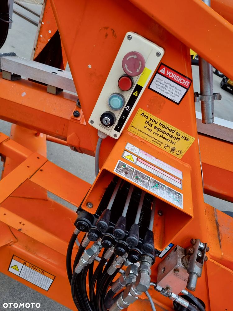 Nifty 170 HAC Zwyżka koszowa 17 metrów Podnośnik. jak Nowa z salonu 2016rok. PRĄD 230v. 4sekcje sterowania na dole Nowy model! Z komuny Norweskiej. Używana była 1 raz do roku. Serwisowana w DEKRA do końca  OKAZJA. Zwyżka Obrotowa. Poziomowanie kosza. Pełna Hydraulika. - 12